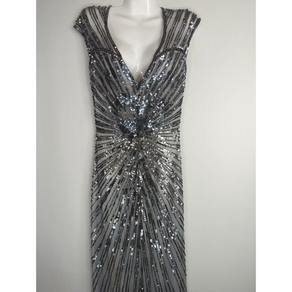 Mac Duggal Silver Sequined Cap Sleeve Evening Gown Womens Size 6 Formal Party - Picture 3 of 14